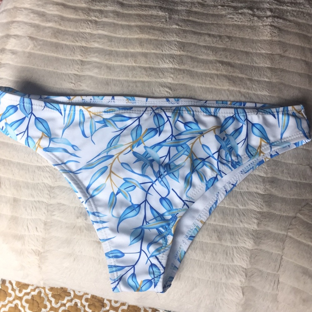 BIKINI BOTTOMS